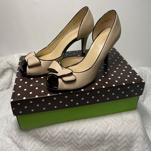 Peep Toe Women’s Heels with a Bow